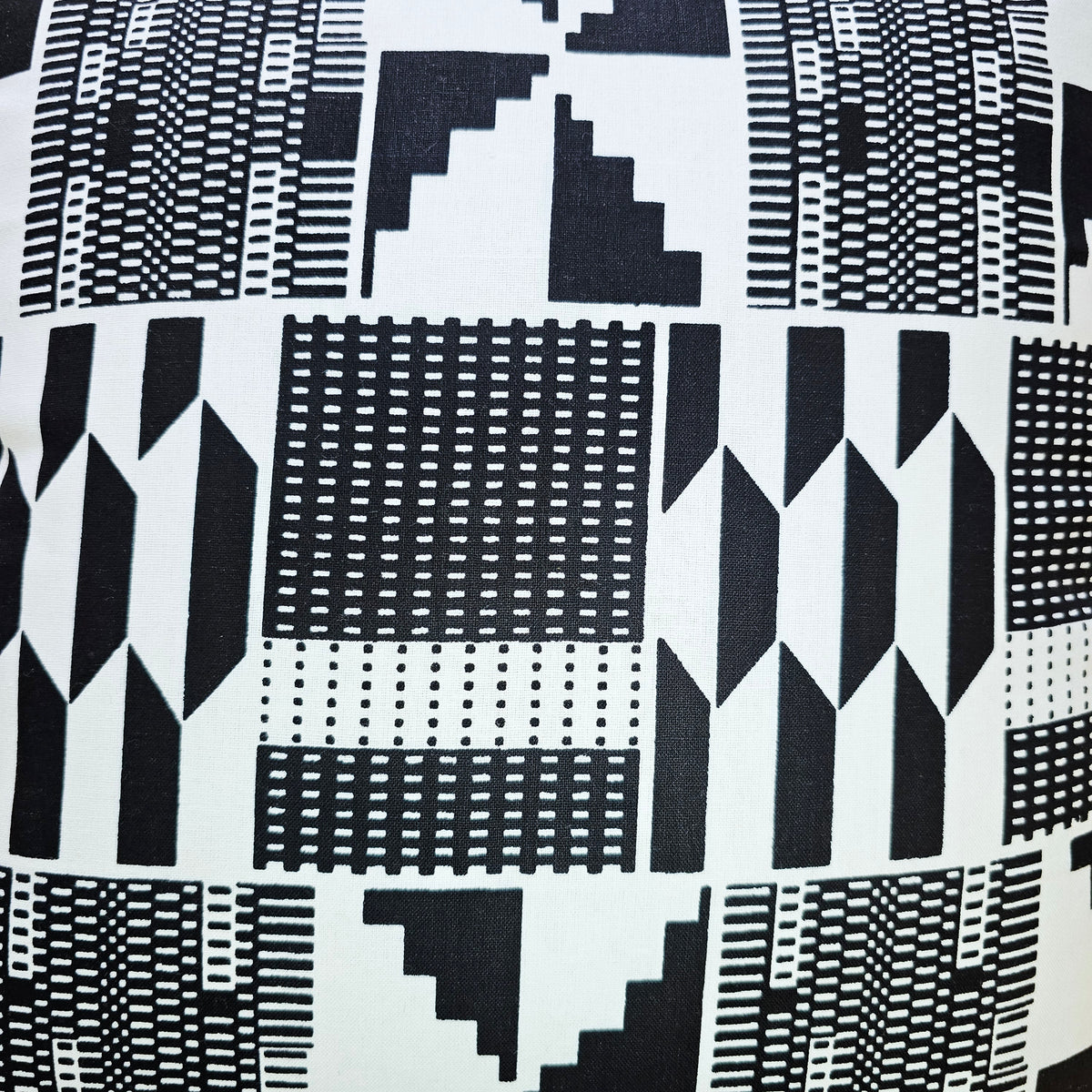Set of 2 | 4 Cushion Covers |40x40cm | 100% Cotton Wax Ankara Fabric